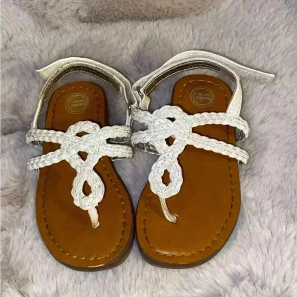 Wonder Nation Sandals - Picture 1 of 3